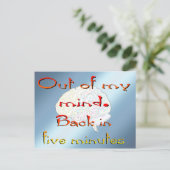 Uit mijn gedachten, terug in vijf minuten briefkaart (Staand voorkant)