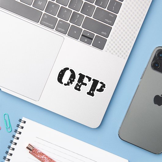UIT STICKER (Laptop met iPhone)