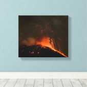 Uitbarstende vulkaan Tungurahua Canvas Afdruk (Insitu (Houten vloer))