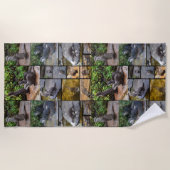 **"Uiterst Schattig: een fotocollage van otters Strandlaken (Voorkant)