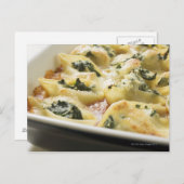 Uitgelekte deegschelpen met spinazie briefkaart (Voorkant / Achterkant)