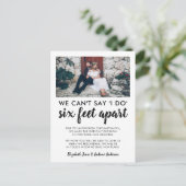 Uitgestelde Huwelijksdatum Foto Zes Voet Apart Aankondigingskaart (Staand voorkant)