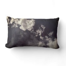 Uitgestrekte metalen wolken