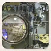 uitkomen op een oude retro-onderzeeër kartonnen onderzetters (Voorkant)