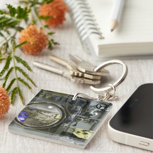 uitkomen op een oude retro-onderzeeër sleutelhanger (Voorkant Rechts)