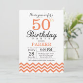 Uitnodiging 50e verjaardag Coral Chevron (Staand voorkant)