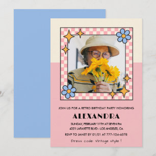 Uitnodiging 80ste verjaardag Retro Groovy Roze Blo
