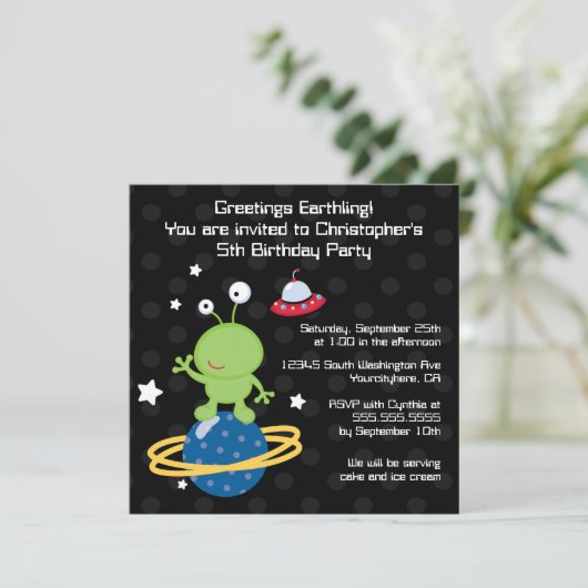 Uitnodiging buitenaards buitenaards verjaardagsfee (Staand voorkant)