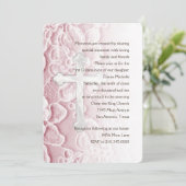 Uitnodiging eerste communiqué kant en kruisroze (Staand voorkant)