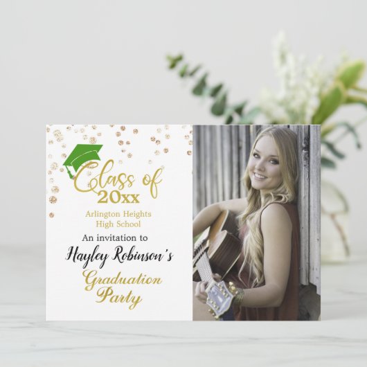 Uitnodiging groene Pet fotograaf (Staand voorkant)