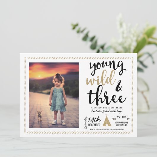 Uitnodiging Jong Wild en Drie Foto (Staand voorkant)