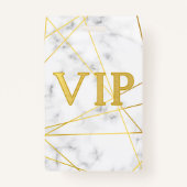 Uitnodiging marble Gold Birthday VIP Pass Badge (Achterkant)