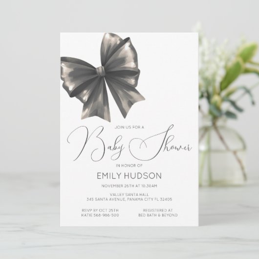 Uitnodiging met bewerkbare roze strik Coquette (Staand voorkant)