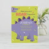 Uitnodiging met paarse dinosaurus (Staand voorkant)