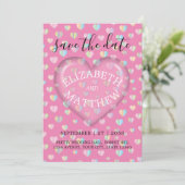 Uitnodiging met Roze Hart en Spikkels Sjabloon (Staand voorkant)