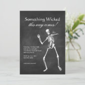 Uitnodiging met Wschop Skeleton Halloween (Staand voorkant)