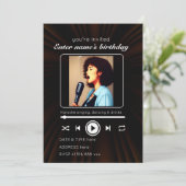 Uitnodiging op verjaardagsfeestje personaliseren k (Staand voorkant)