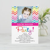 Uitnodiging Rainbow Chevron (Staand voorkant)