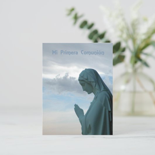 Uitnodiging Spaanse Eerste Communie. Lady Praying (Staand voorkant)