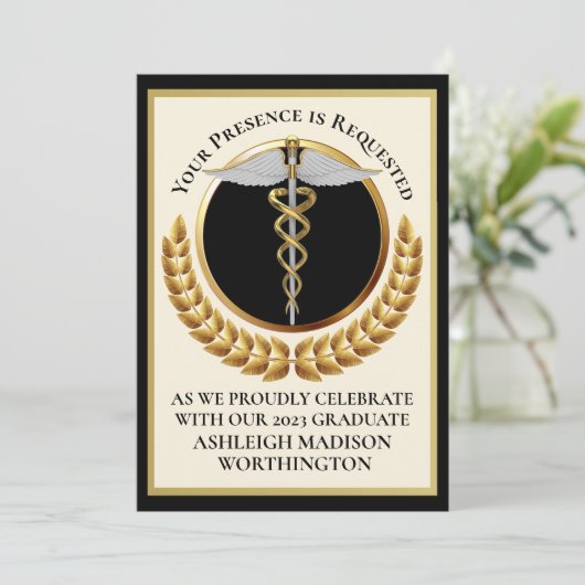 Uitnodiging tot Afstuderen Medische School (Staand voorkant)