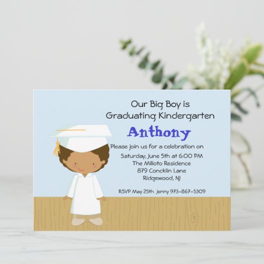 Uitnodiging tot Afstuderen van onze Big Boy (Staand voorkant)