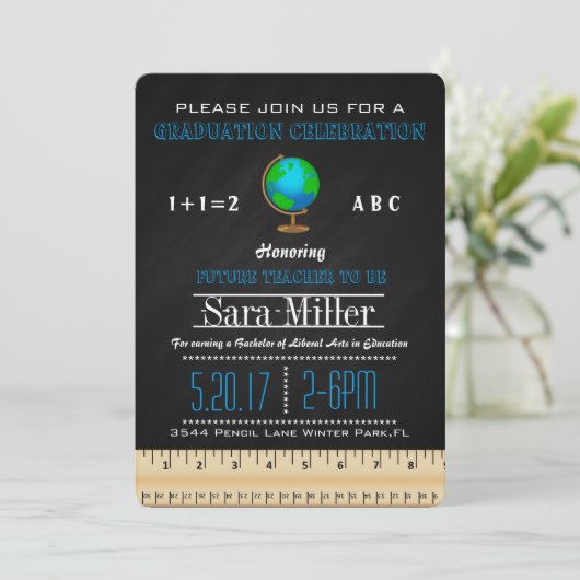 Uitnodiging tot Afstuderen van Wereldbol en leerkr (Staand voorkant)