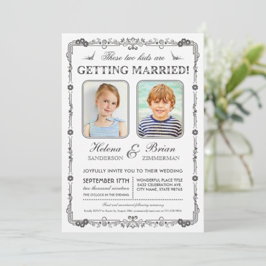 Uitnodiging tot bruiloft op oude schoolfoto's (Staand voorkant)