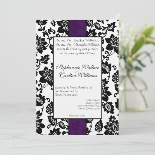 Uitnodiging tot bruiloft tussen zwarte en Paarse F (Staand voorkant)