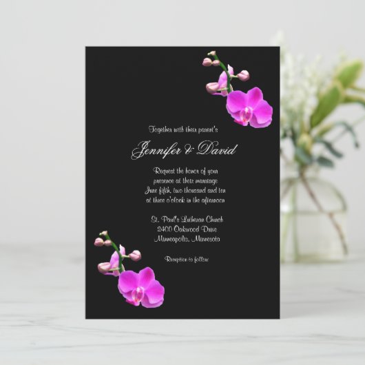 Uitnodiging tot een donkerroze orchidee bruiloft (Staand voorkant)