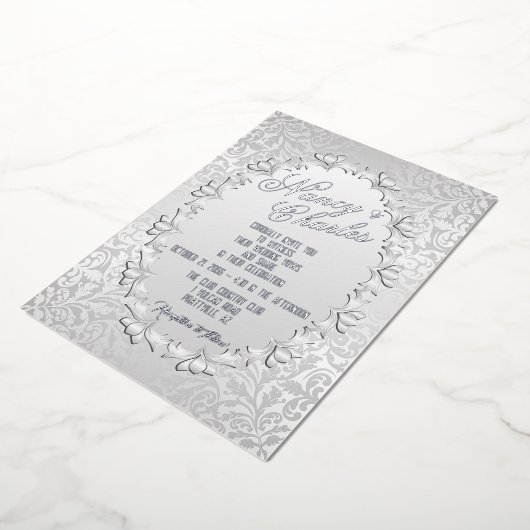 Uitnodiging tot een vriendschappelijke en Feminine (Gedraaid)