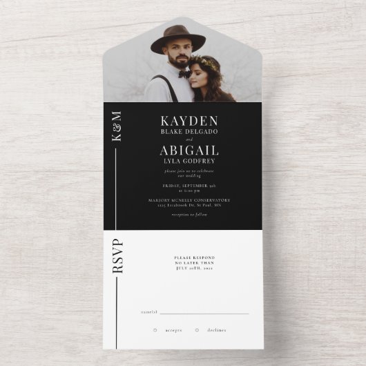 Uitnodiging tot een zwarte en witte bruiloft (Binnen)