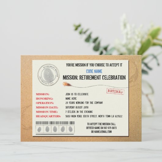 Uitnodiging tot geheime agent van Mission Retireme (Staand voorkant)