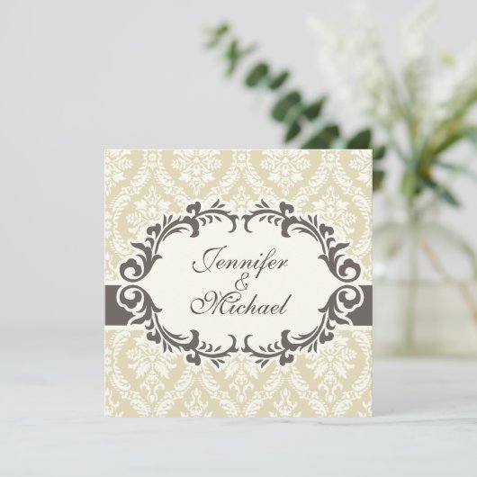 Uitnodiging tot het huwelijk van Cream Damask (Staand voorkant)