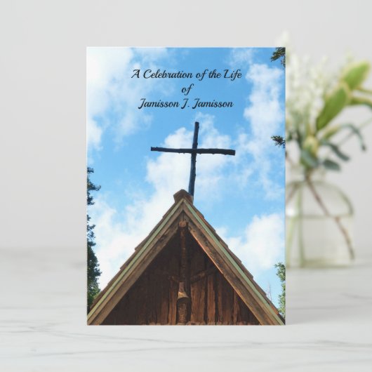 Uitnodiging tot leven, de kerk van het oude land (Staand voorkant)