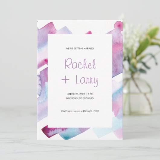 Uitnodiging tot Paarse en blauwe Abstracte bruilof (Staand voorkant)
