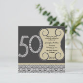Uitnodiging van 50e verjaardag zwart-wit (Staand voorkant)