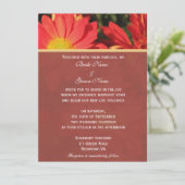 Uitnodiging van bruid en bruom. Daisy bloemen (Staand voorkant)