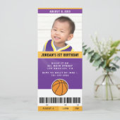 Uitnodiging van de Basketball Birthday (Paars en g (Staand voorkant)