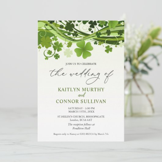 Uitnodiging van de Ierse Shamrock Swirls Wedding P (Staand voorkant)