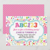 Uitnodiging van de partij Alphabet Birthday (roze) (Voorkant / Achterkant)