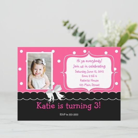 uitnodiging van de roze Birthday Party (Staand voorkant)