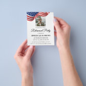 Uitnodiging van de speciale militaire aftredingspa flyer (Hand)