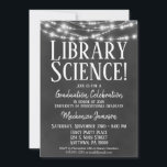 Uitnodiging van Library Science Graduation Party<br><div class="desc">Een leuke uitnodiging voor een wetenschappelijke graduatie party over zwarte en witte tekenbalies met gloedlampen bovenaan.</div>