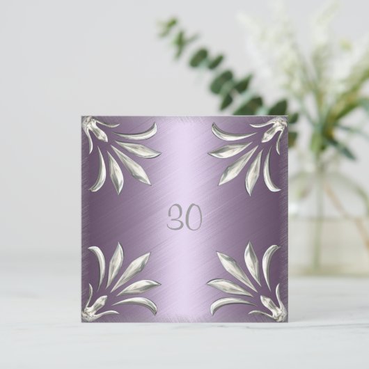 Uitnodiging Verjaardag Mauve met Zilveren Bloemen (Staand voorkant)