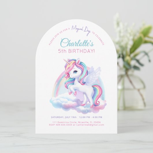 Uitnodiging verjaardagsfeestje met eenhoorn. (Staand voorkant)