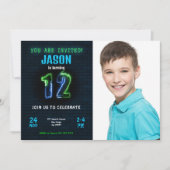 Uitnodiging voor 12e verjaardagsfoto jongen (Voorkant)