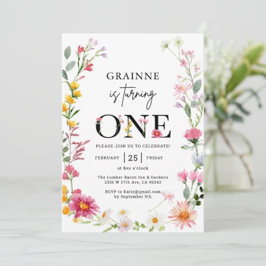 Uitnodiging voor 1e verjaardag Wildflower-thema me (Staand voorkant)