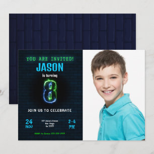 Uitnodiging voor 8e verjaardagsfoto voor jongen