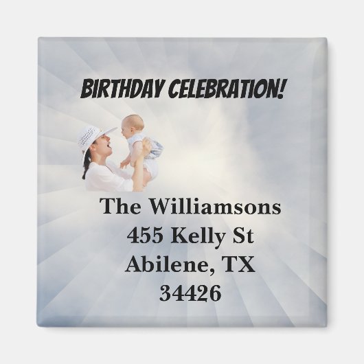 Uitnodiging voor babyfeestje met lichtblauwe achte magneet (Voorkant)