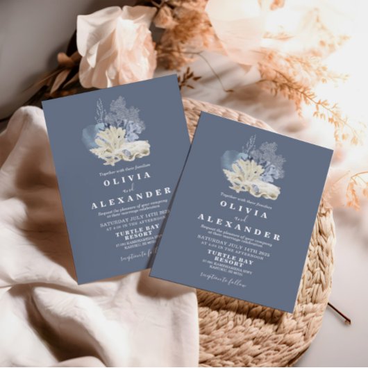 Uitnodiging voor blauwe bruiloft op strand van Sea